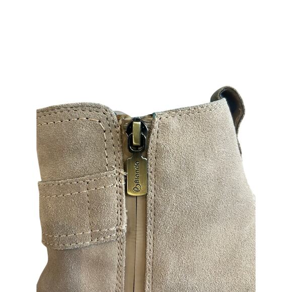 Blondo Dagger Waterproof D Ring Buckle Detail Booties Sand Suede Size 11 - Picture 6 of 8